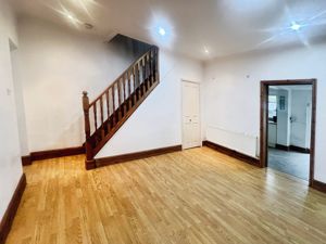 Dining Room - click for photo gallery